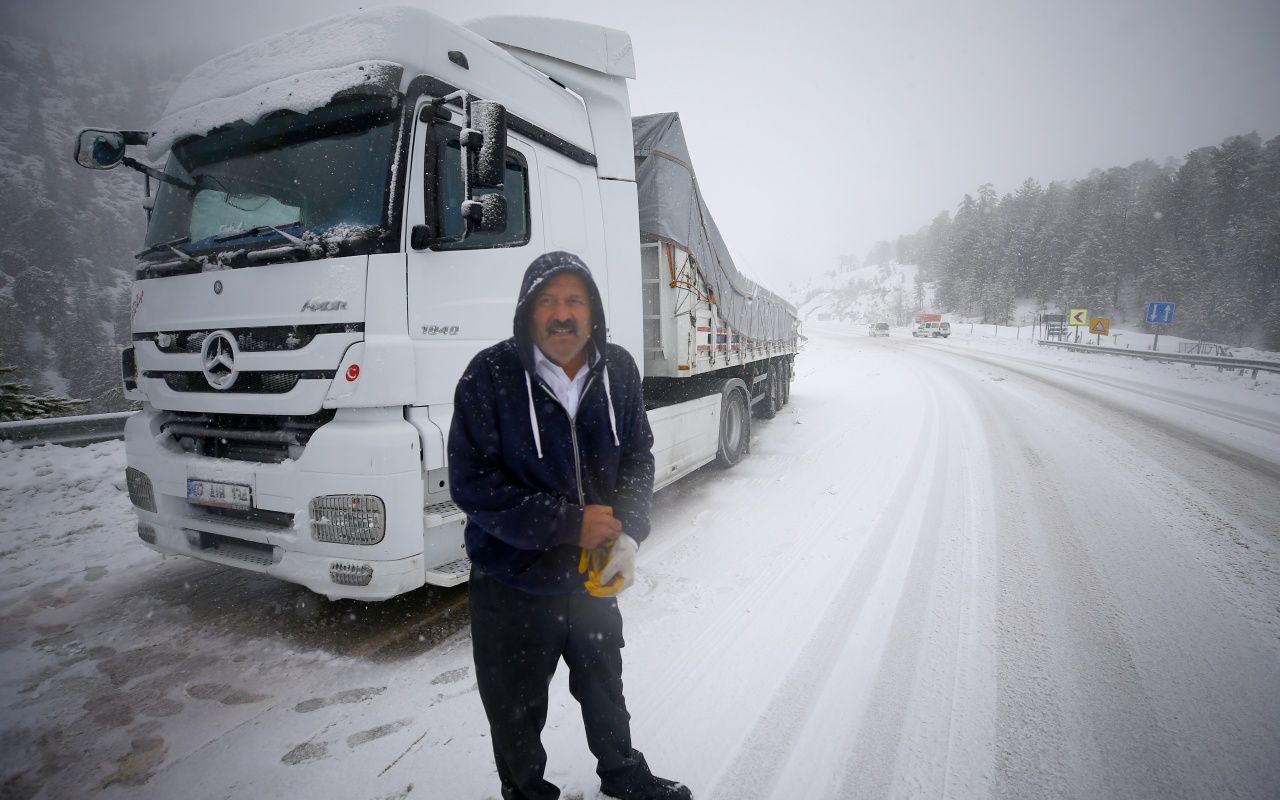 Konya'da aşırı yağışlar hayatı felç etti 14