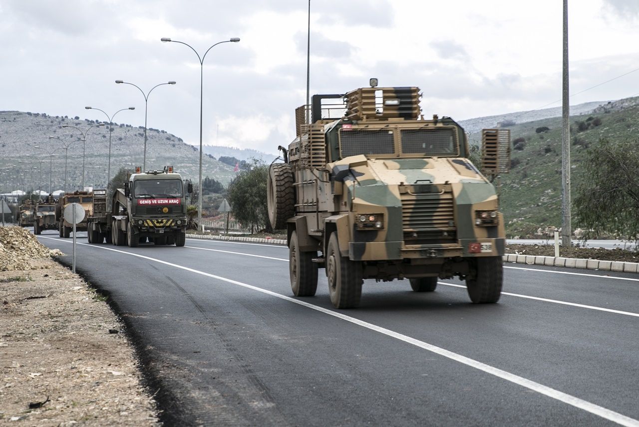 Suriye sınırındaki birliklere dev takviye! 200 araçlık konvoy... 6