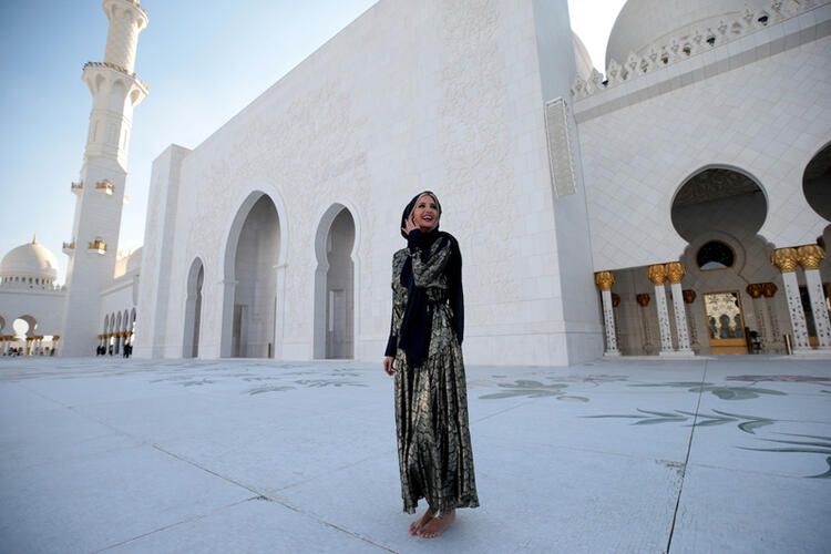 Ivanka Trump'ın cami ziyareti! Örtülü ve çorapsız 2