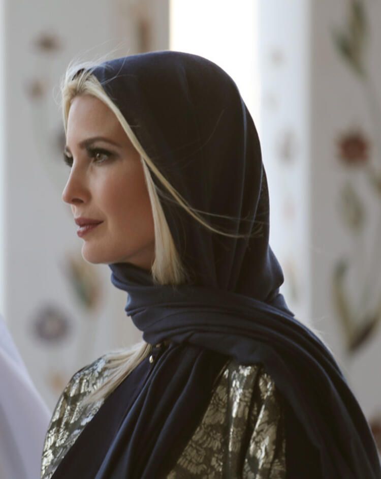 Ivanka Trump'ın cami ziyareti! Örtülü ve çorapsız 9