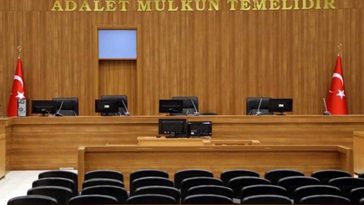 Baykal, 'darbeciler, sivil mahkemede' yargılansın dedi, aynı gece kasedi çıktı 22
