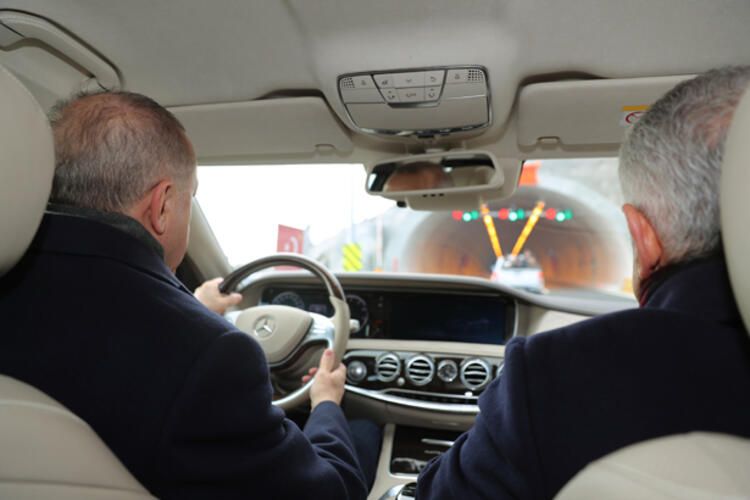 Menemen Çandarlı otoyolunu açtı, direksiyona geçti 3