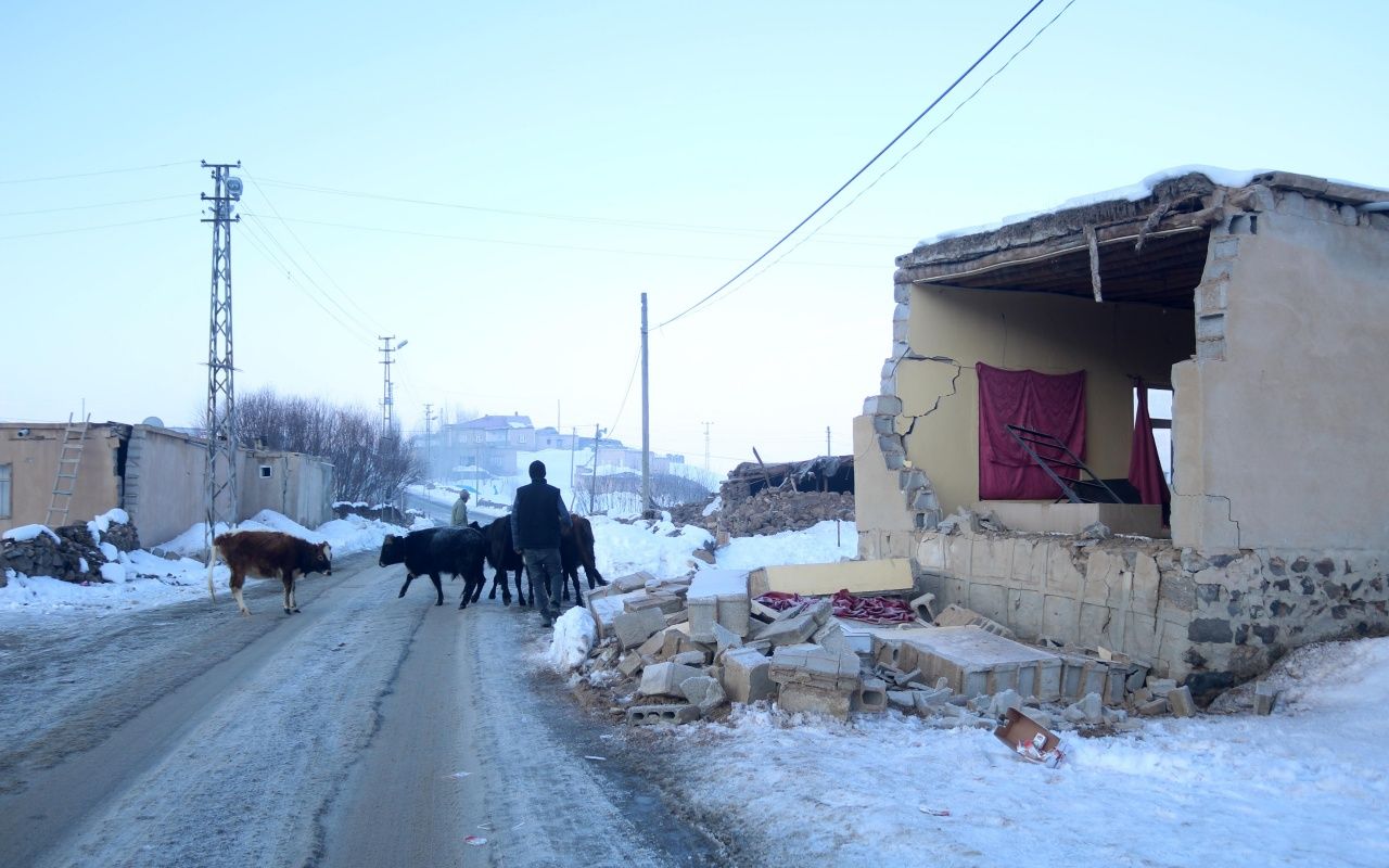 Mahallede sağlam tek bir ev bile kalmadı 9