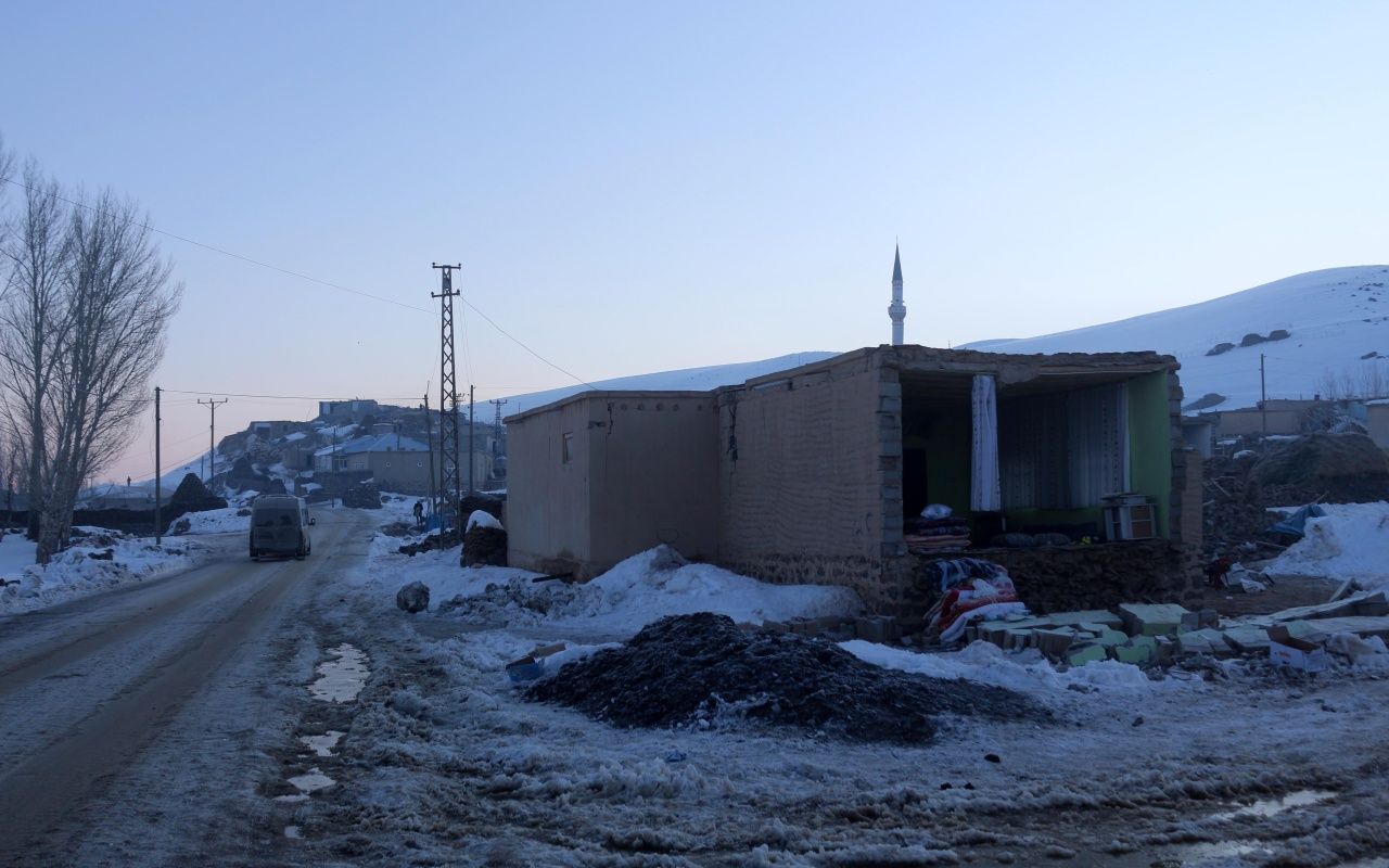 Mahallede sağlam tek bir ev bile kalmadı 10