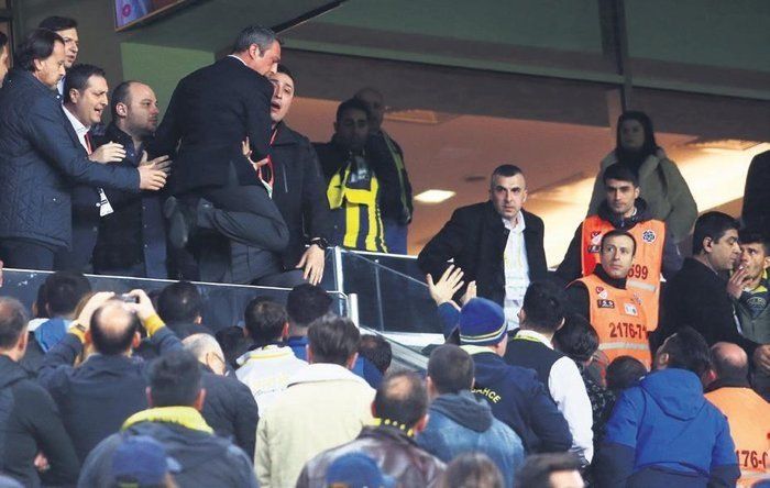 Ali Koç dünya basınında! 'Kendini kaybetti' 3