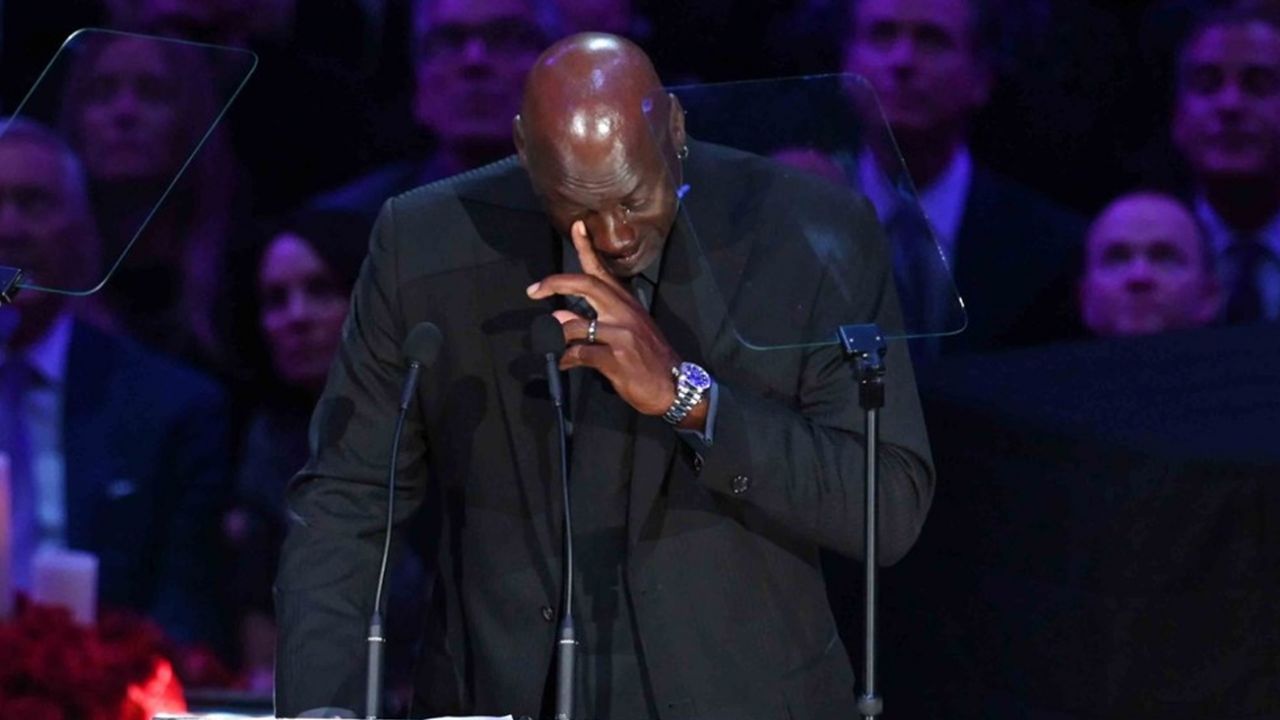 Kobe Bryant ve Gianna Bryant için anma töreni düzenlendi! Michael Jordan'ın gözyaşları... 9