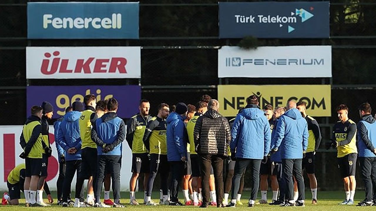 Fenerbahçe'de gidecekler ve kalacaklar belli oldu 1