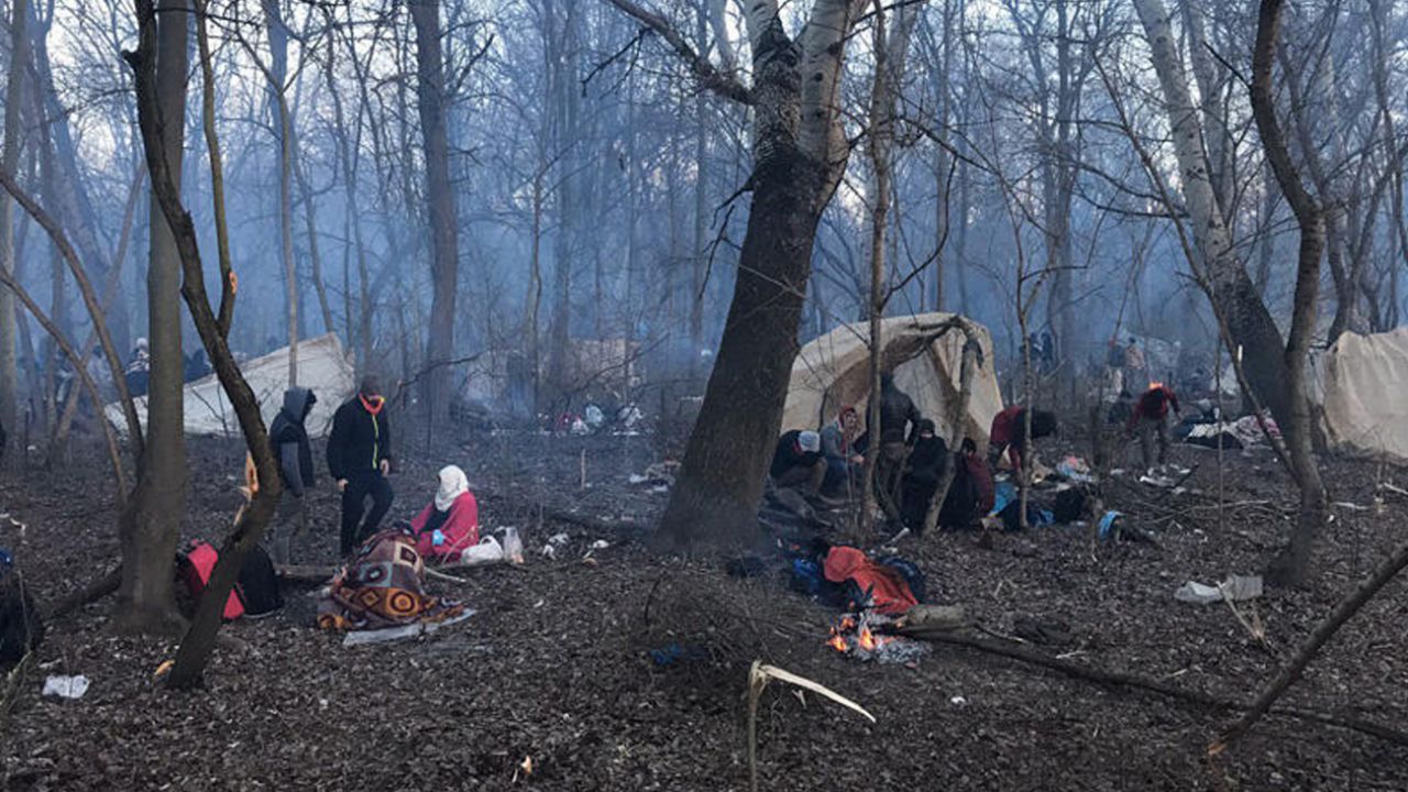 Binlercesi sınırı geçti, binlercesi ise bekliyor 2