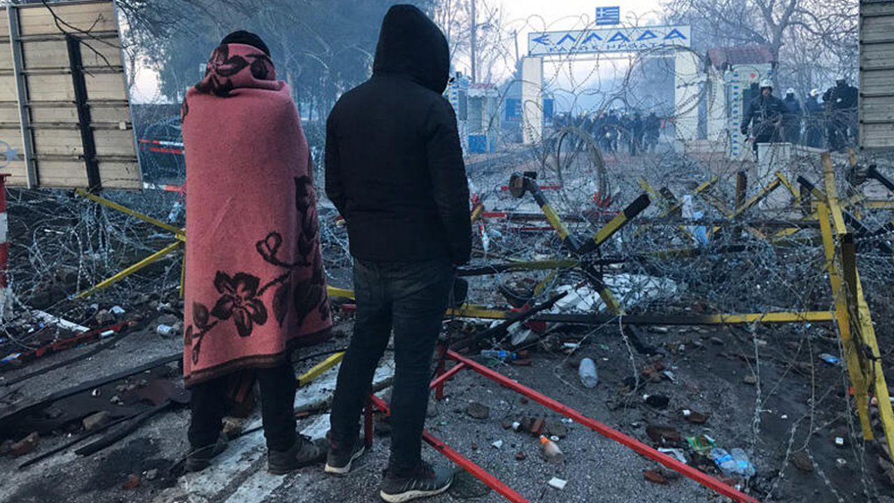 Binlercesi sınırı geçti, binlercesi ise bekliyor 3