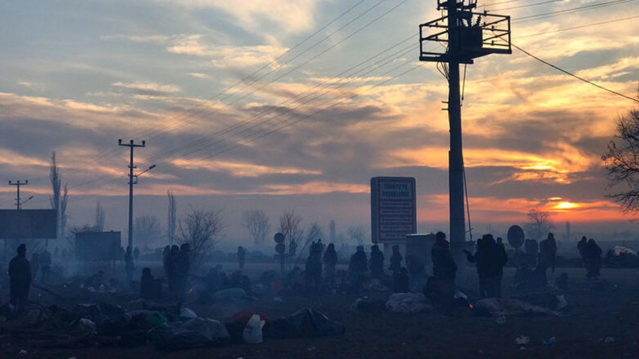 Binlercesi sınırı geçti, binlercesi ise bekliyor 7