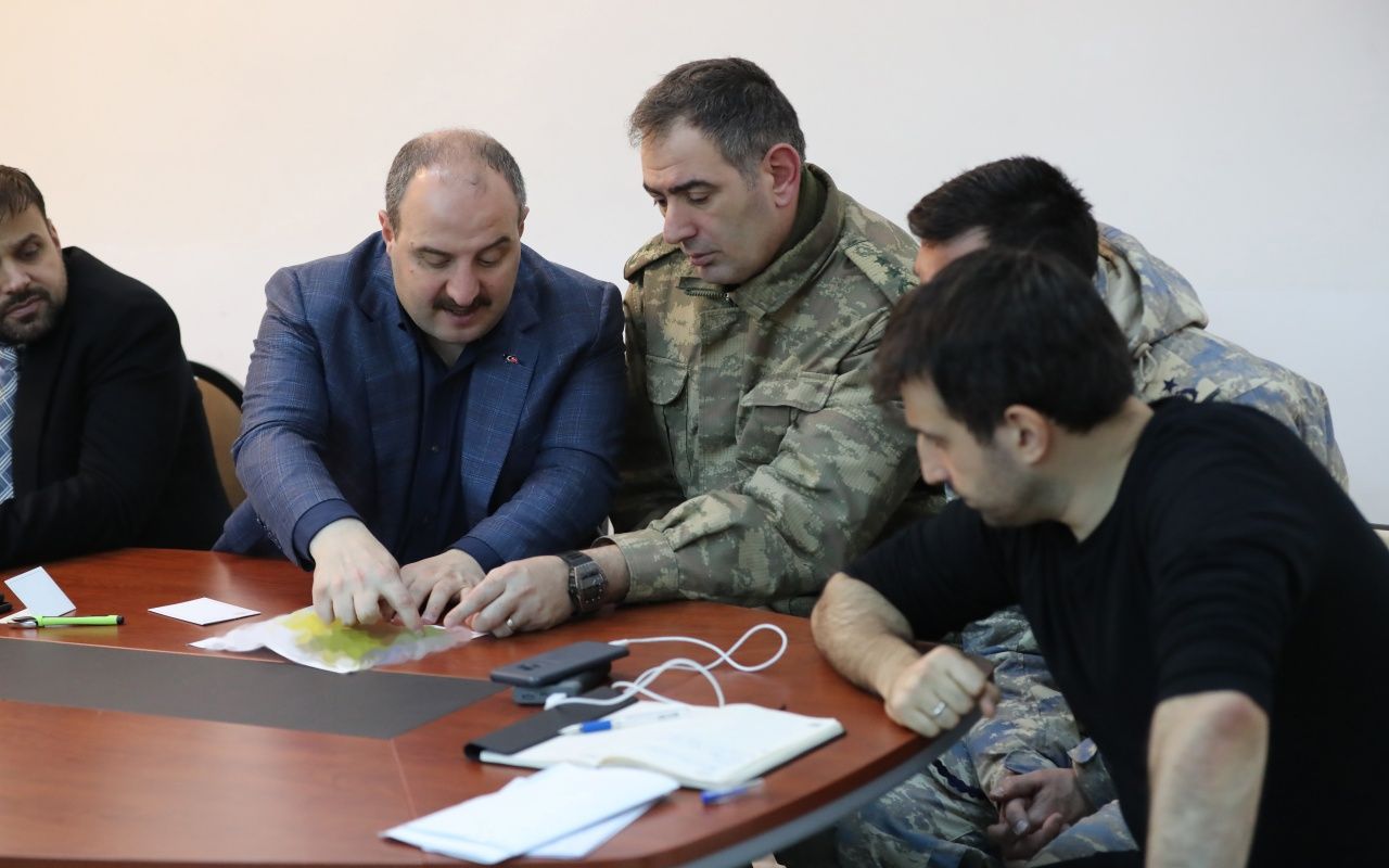 Bakan Varank sıcak bölgede 13