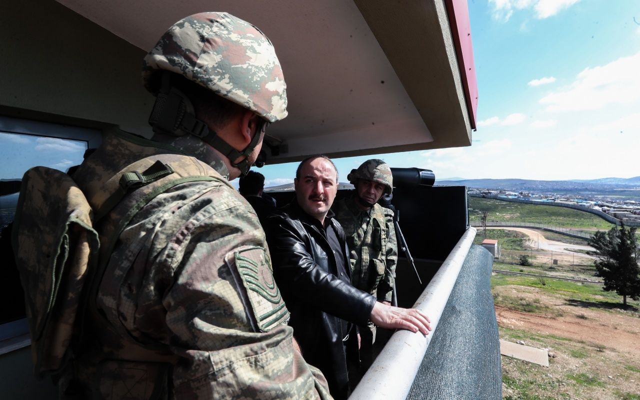 Bakan Varank sıcak bölgede 6