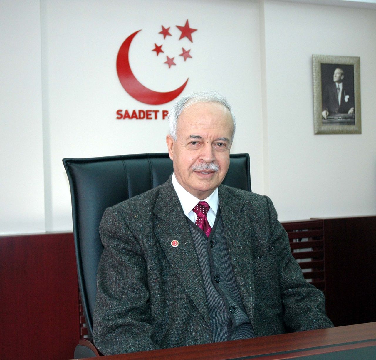 Milli Görüş'ün önemli ismi Şevket Kazan... 8