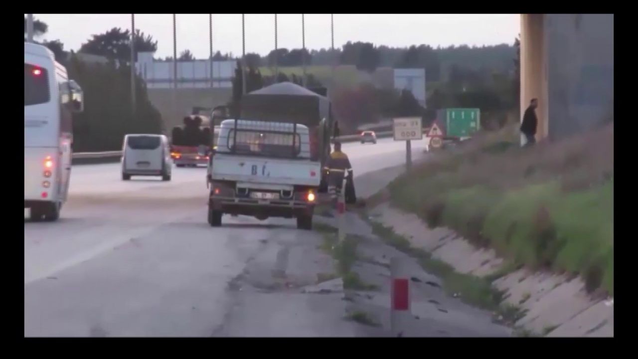 Yol kenarında rezillik! Her şey gizli kamerada... 4