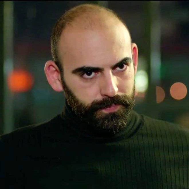 Rol arkadaşına gönlünü kaptırdı 4