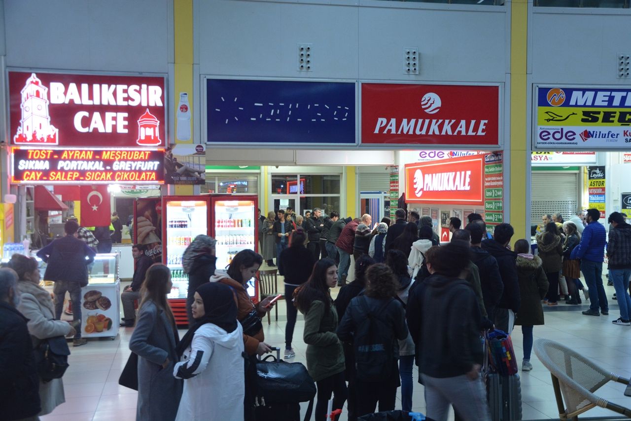 Öğrenciler otogarlara akın etti... 7