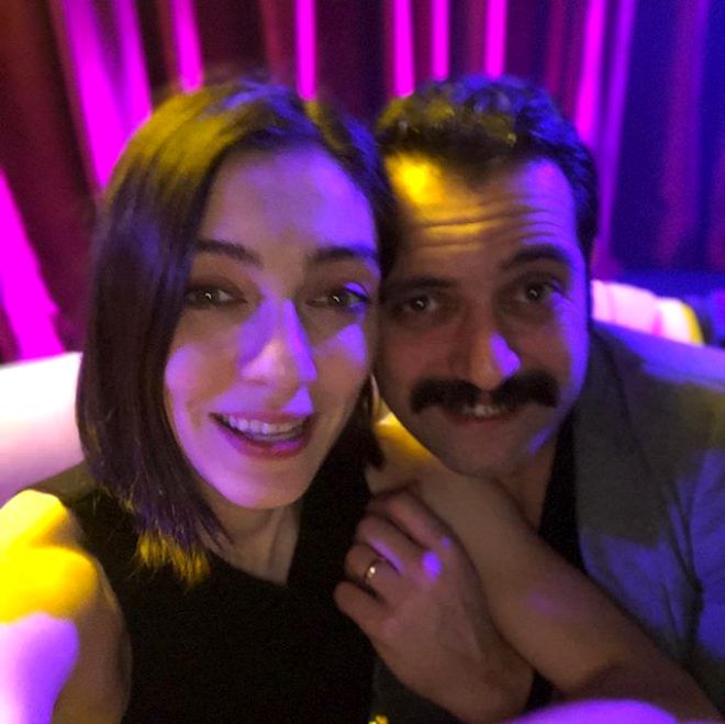 Eşi de çok ünlü bir oyuncu çıktı 17