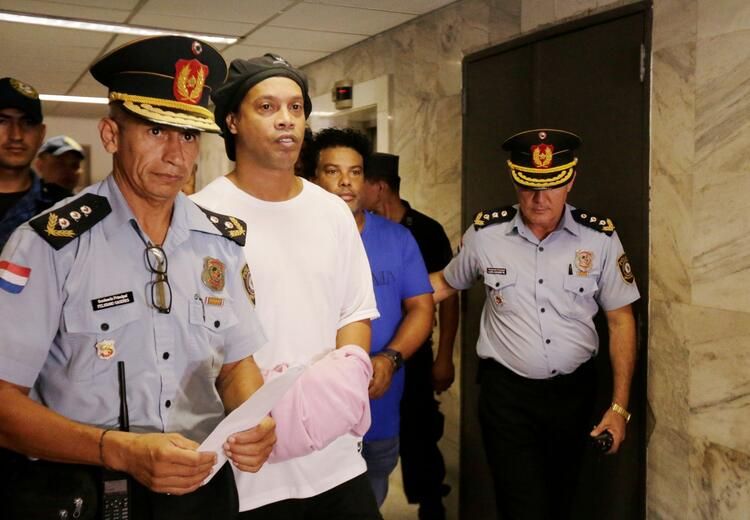 Ronaldinho önce şov yaptı sonra kendisini yıkan haberi aldı 2