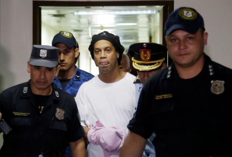 Ronaldinho önce şov yaptı sonra kendisini yıkan haberi aldı 7