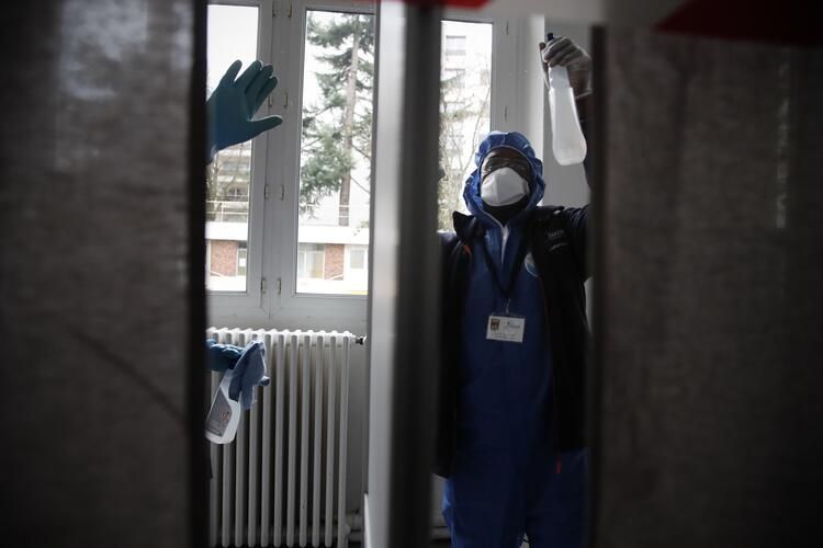 İtalyan doktor dünyayı uyardı: Bu ciddi, hazır olun! 22