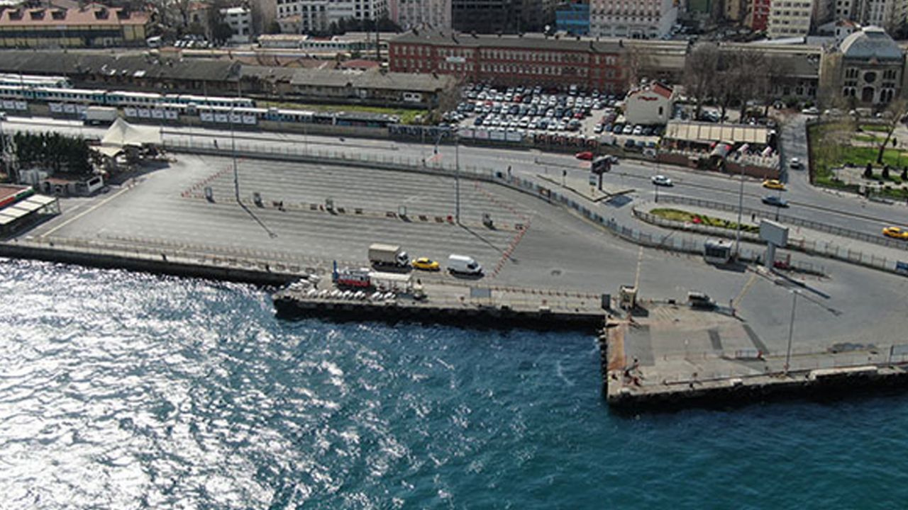 Son dakika... İstanbul'da vatandaşlar evlere kapandı, meydanlar boş kaldı, kafeler kapandı... 2