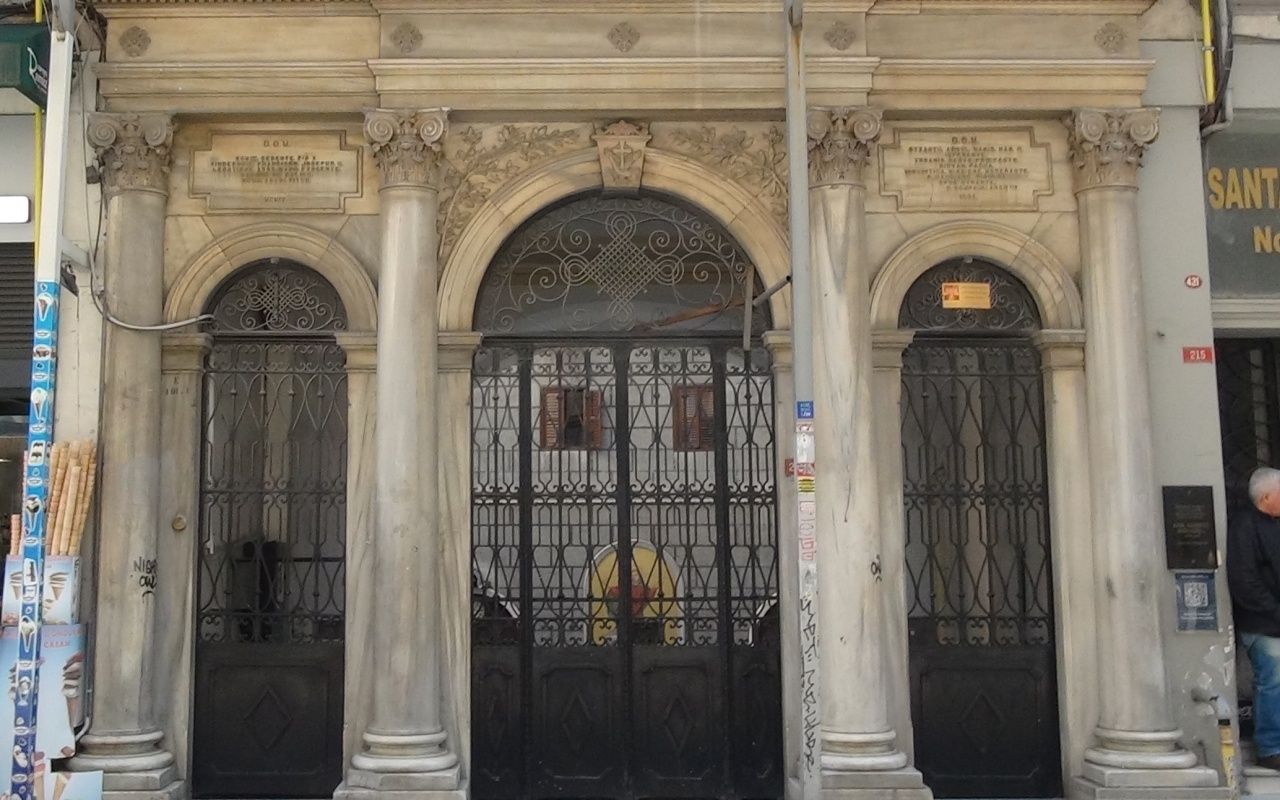 Kilise ve sinagoglardan korona kararı! Kapandılar 6