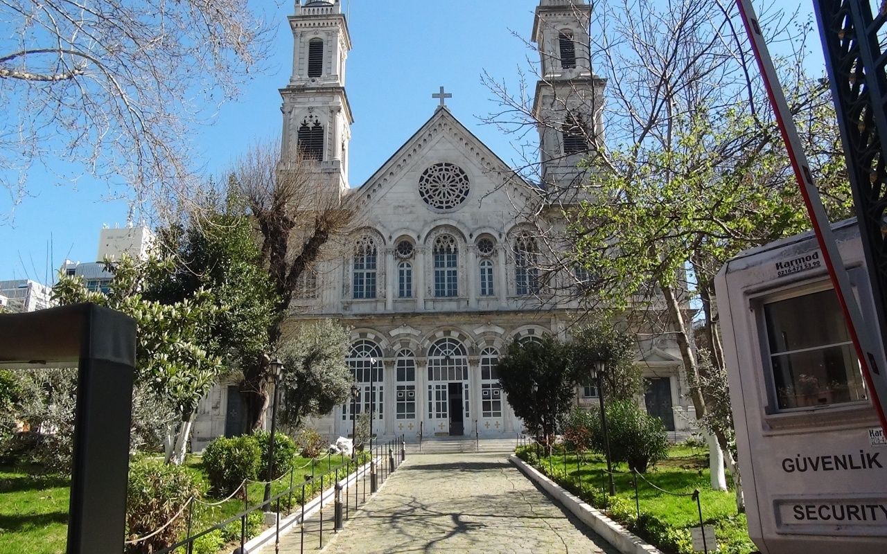Kilise ve sinagoglardan korona kararı! Kapandılar 8