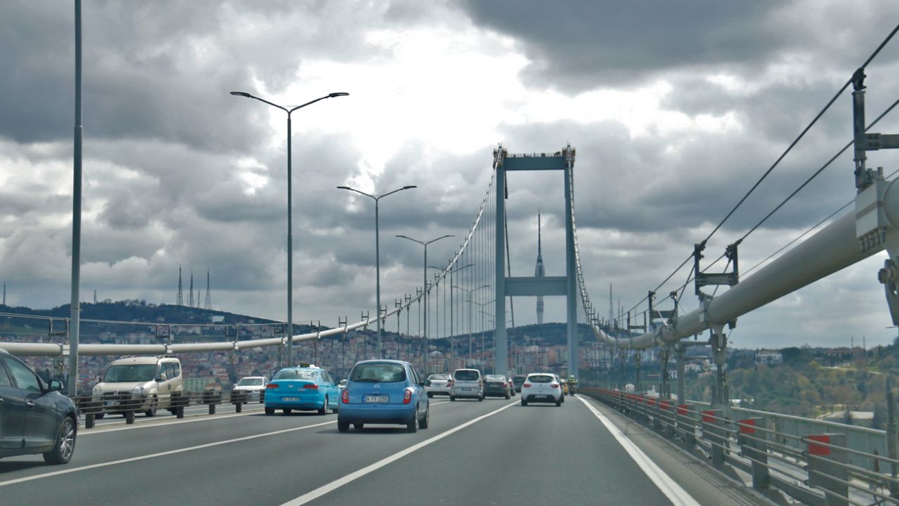 Son dakika... İstanbul trafiğine "koronavirüs" etkisi drone ile görüntülendi 6