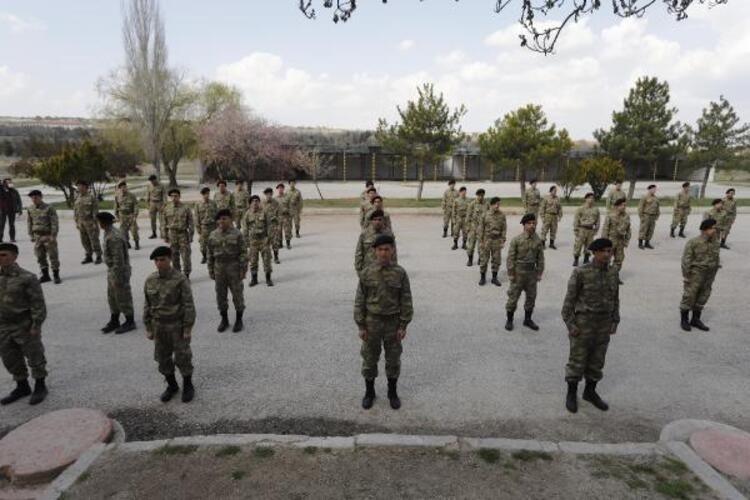 Acemi erlerin sevkinde üst düzey koronavirüs önlemi 15