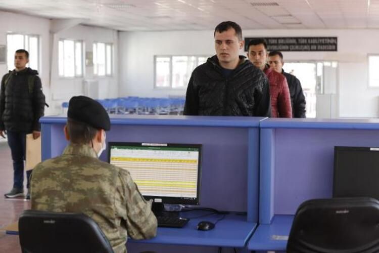 Acemi erlerin sevkinde üst düzey koronavirüs önlemi 5
