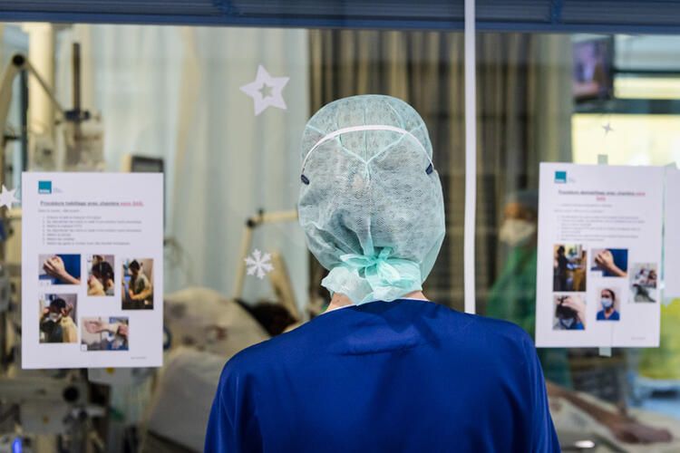 Avrupa'da işler çığrından çıktı! Yaşlılara 'Vasiyetinizi yazın' çağrısı 28