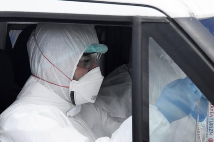 İstanbul'da koronaya yakalanan doktor anlattı: Gözlerimi açamıyordum... 4