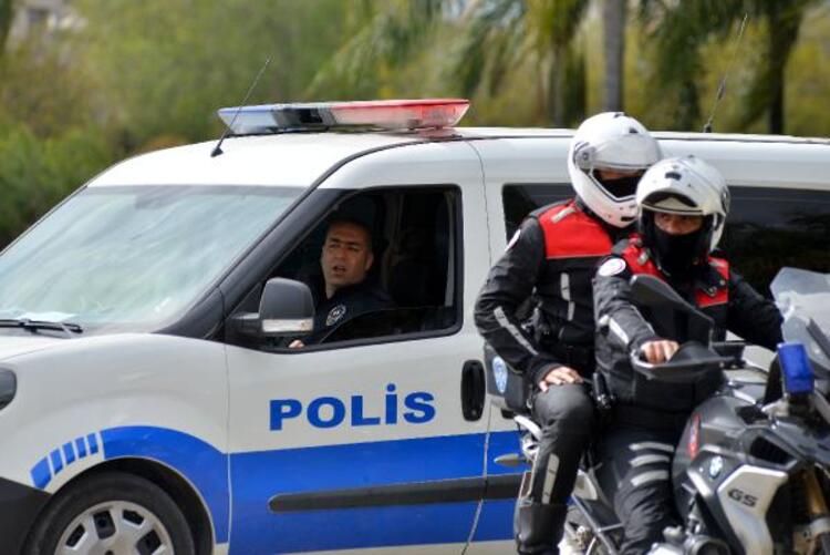 Polis ekipleri havada, karada suda nöbette! Evde kal Türkiye... 2