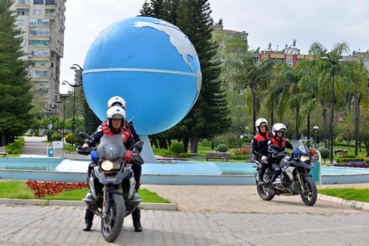 Polis ekipleri havada, karada suda nöbette! Evde kal Türkiye... 3
