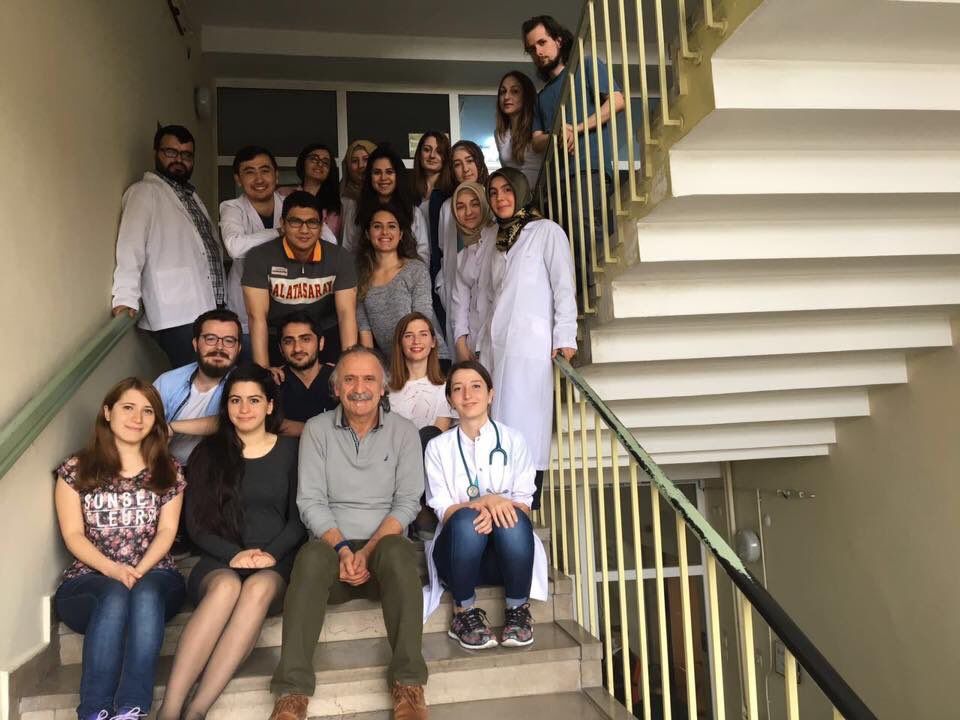 Öğrencileri Prof. Dr. Cemil Taşçıoğlu'nu anlattı: İç hastalıkların Maradona'sı 2