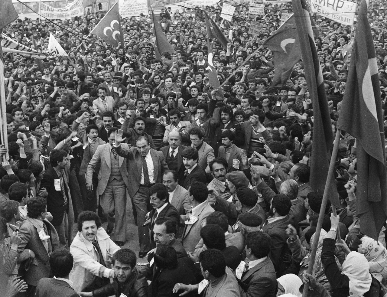 Fotoğraflarla Ülkücü hareketin lideri Alparslan Türkeş'in hayatı... 13