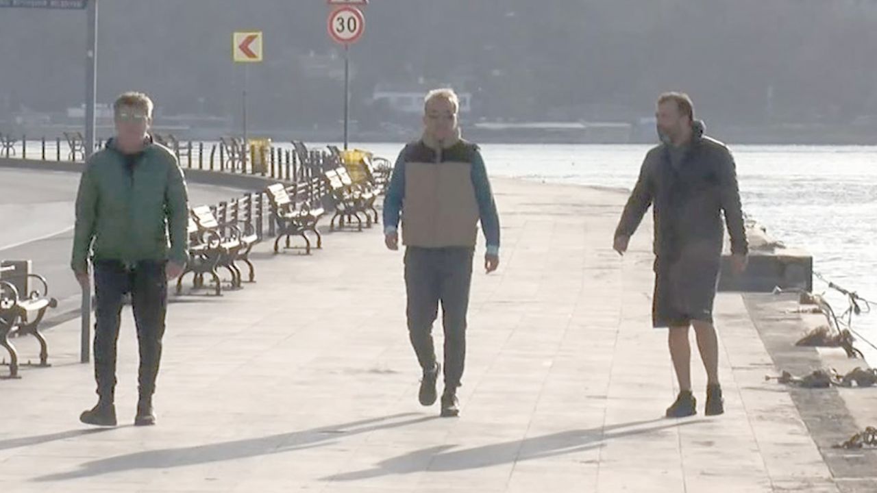 Son dakika... İstanbul'da bugün... Onca çağrılara rağmen sahilde sabah sporu 4
