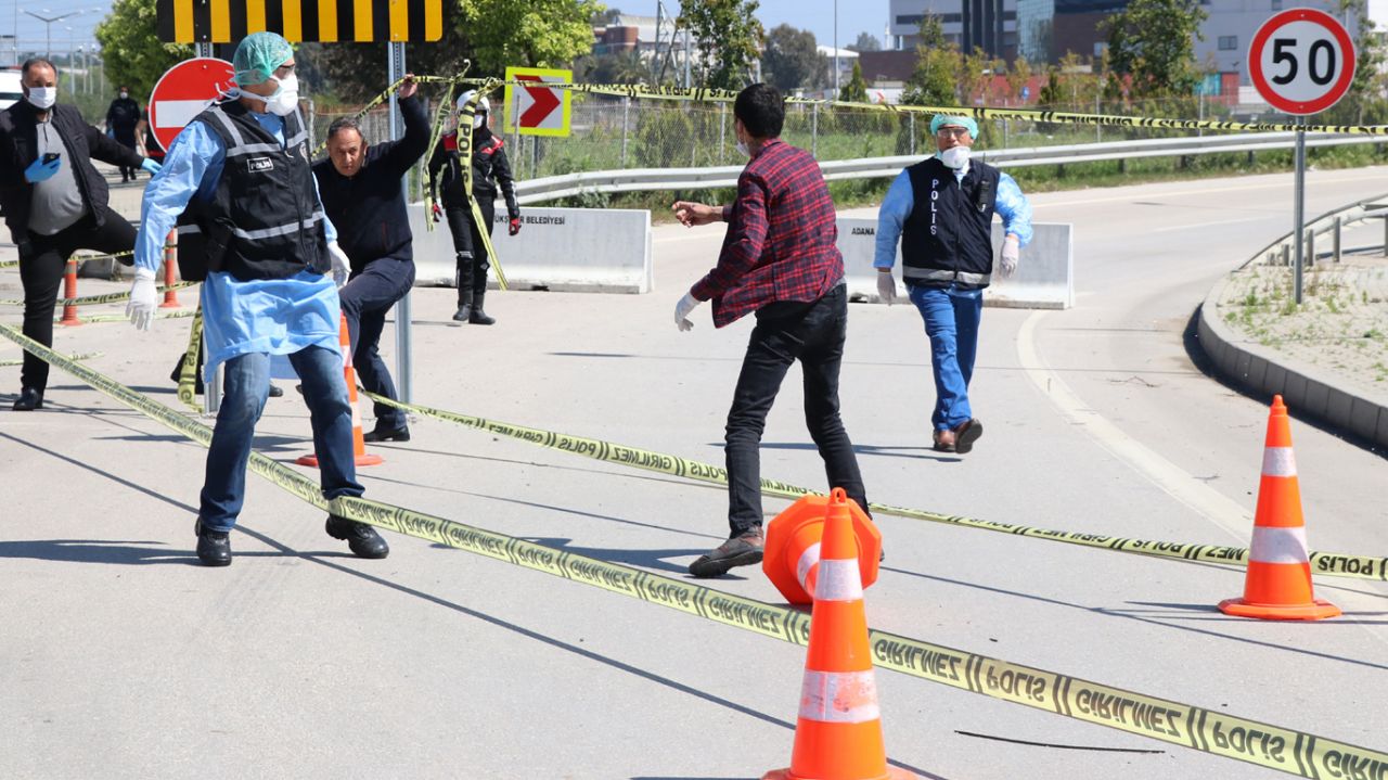 Koronavirüs olan adam hastaneden kaçıp polise cehennemi yaşattı 2