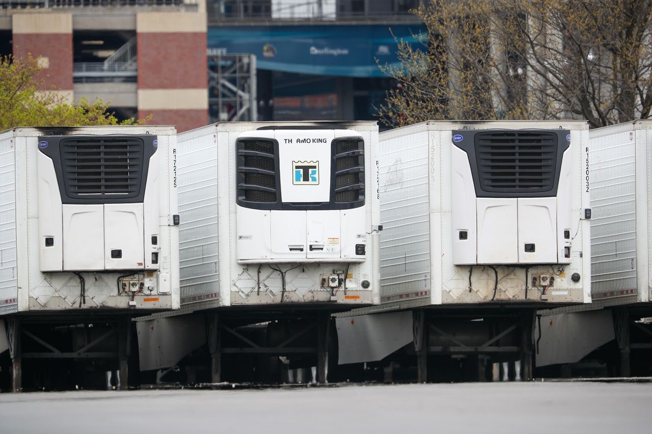 New York'ta mobil morglar hazırlanıyor... 9