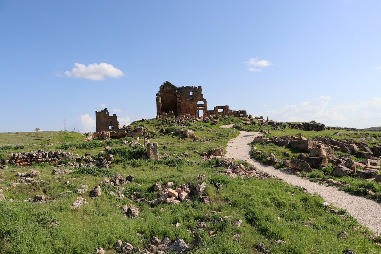 3 bin yıllık miras: Zerzevan Kalesi... 3