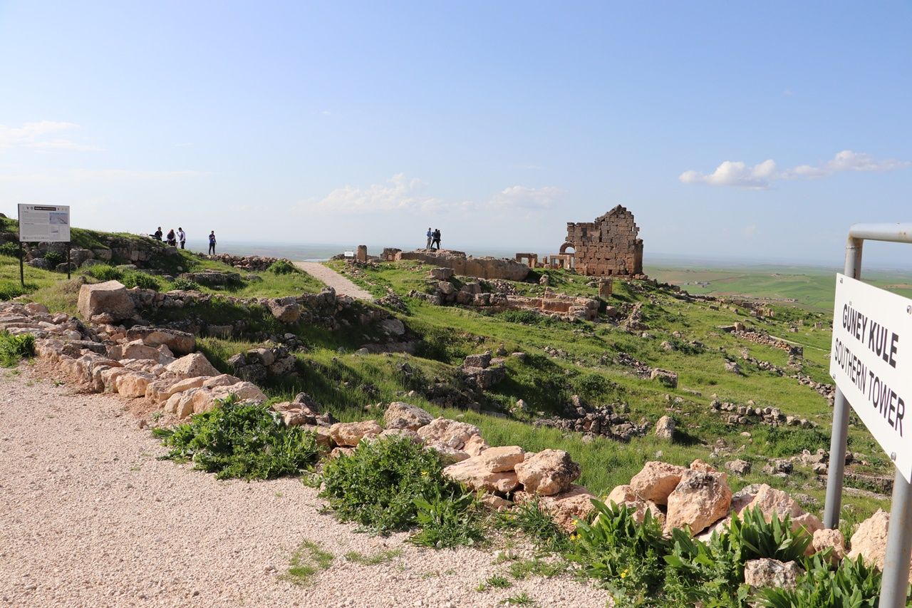 3 bin yıllık miras: Zerzevan Kalesi... 13