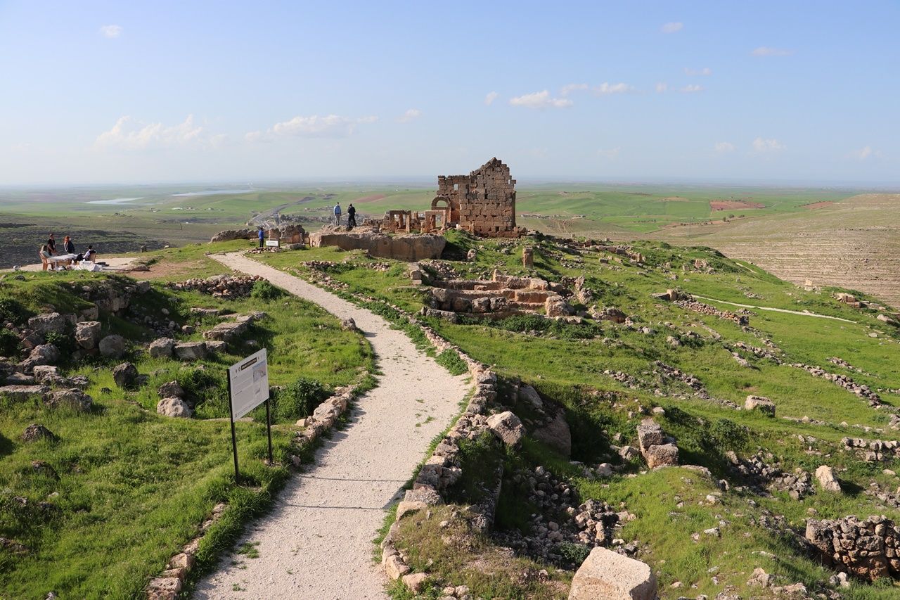 3 bin yıllık miras: Zerzevan Kalesi... 16