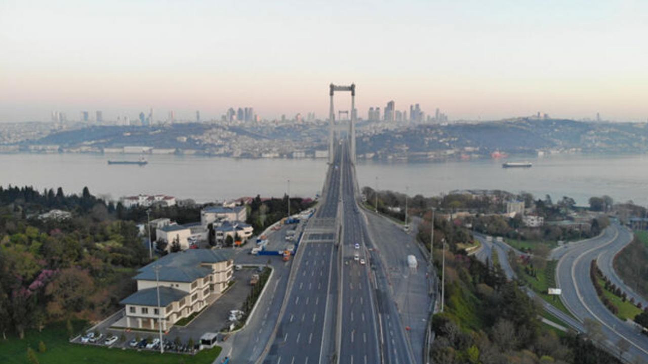 Son dakika... Sokağa çıkma yasağının ilk gününün sabahında İstanbul 10