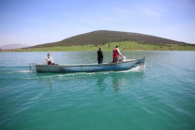 Gölün ortasında izole yaşam! Korona buraya uğramadı 3