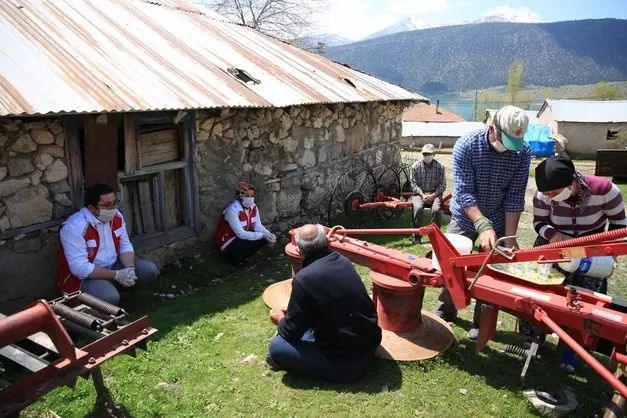 Gölün ortasında izole yaşam! Korona buraya uğramadı 12