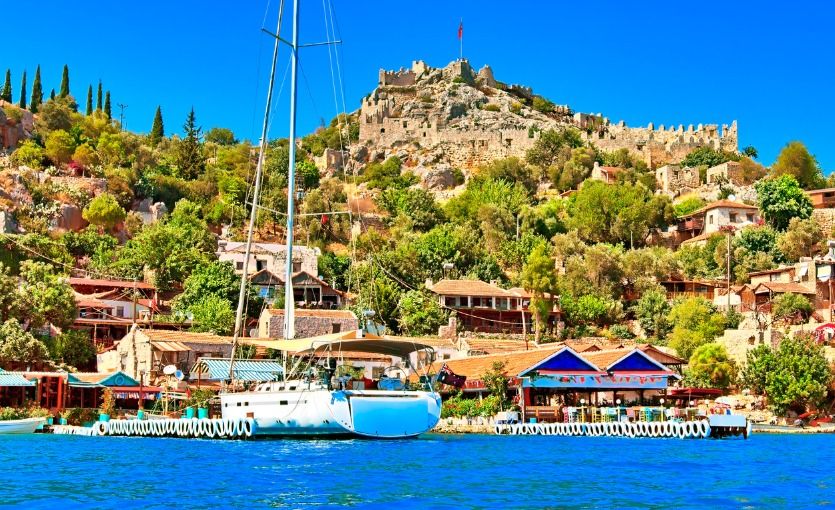 Kaş Belediye Başkanı'ndan çağrı: İlçemize gelmeyin 8