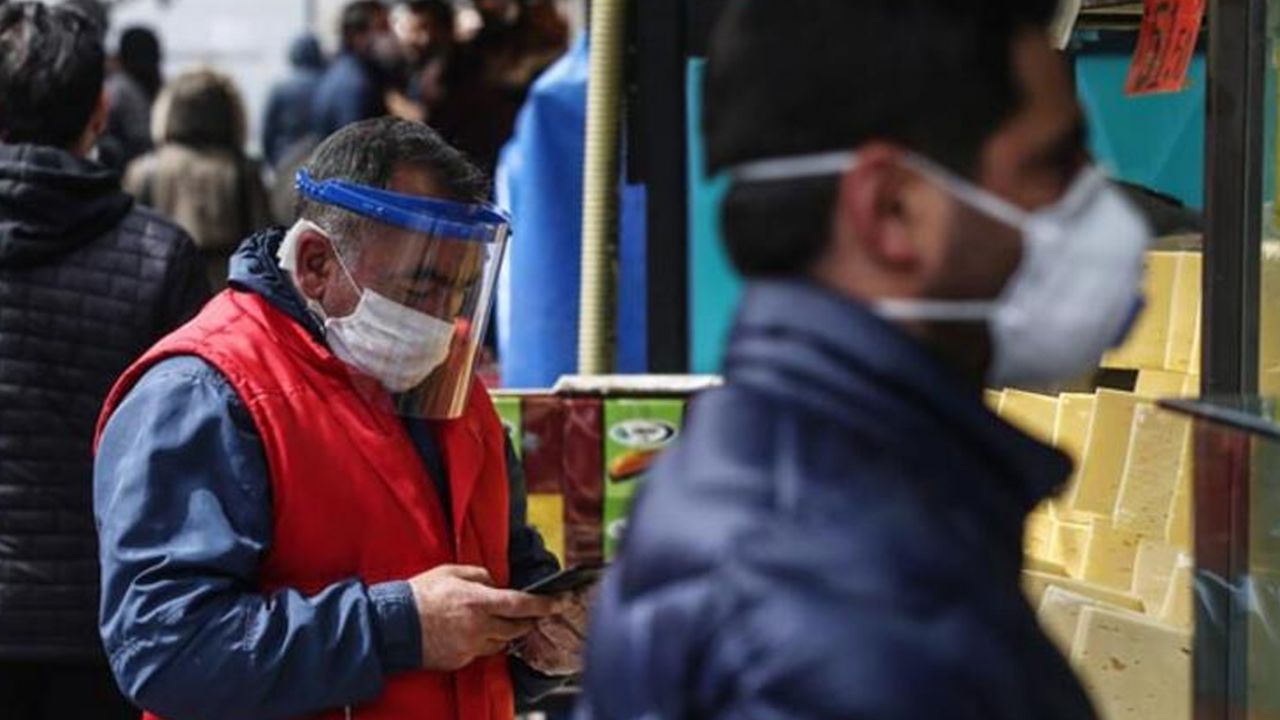 Son dakika... İstanbul'da sokağa çıkma yasağı öncesi alışveriş yoğunluğu 2