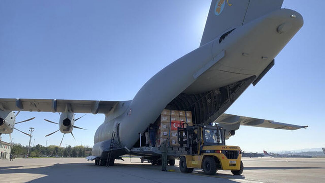 Son dakika... İrlanda takımı, koruyucu ekipman yardımı için Osmanlıyı hatırlatarak teşekkür etti 10
