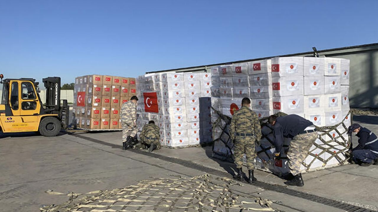 Son dakika... İrlanda takımı, koruyucu ekipman yardımı için Osmanlıyı hatırlatarak teşekkür etti 6