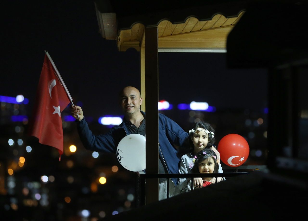 Türkiye tek yürek! Hep bir ağızdan İstiklal Marşı! 15